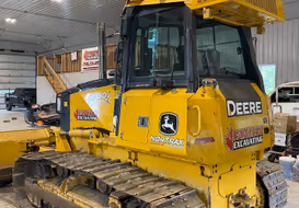 Close up of bulldozer track